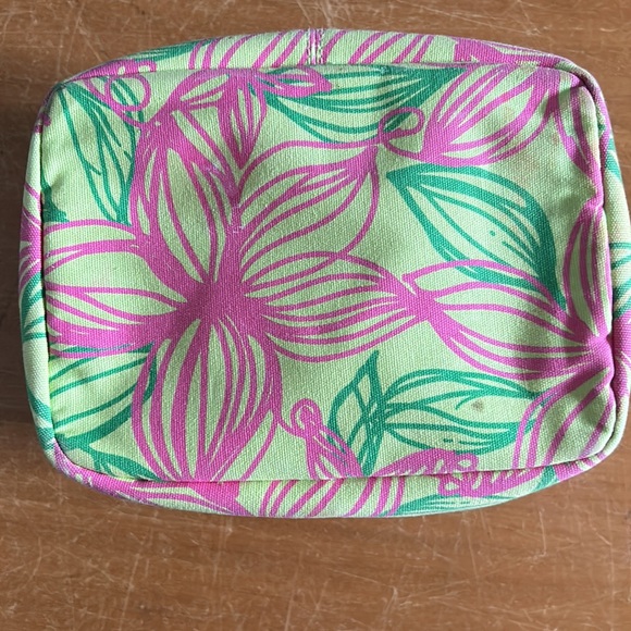 Lilly Pulitzer cosmetic bag/case - Picture 6 of 11